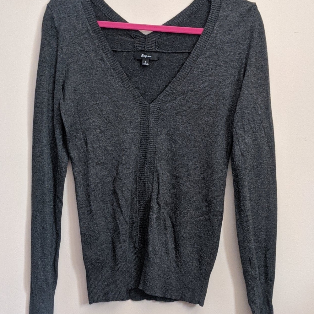 EXPRESS V NECK SWEATER